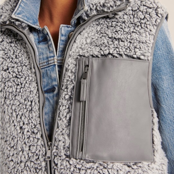 NWT!! NEW- grey Abercrombie & Fitch Cloud Sherpa Vest - Picture 11 of 13